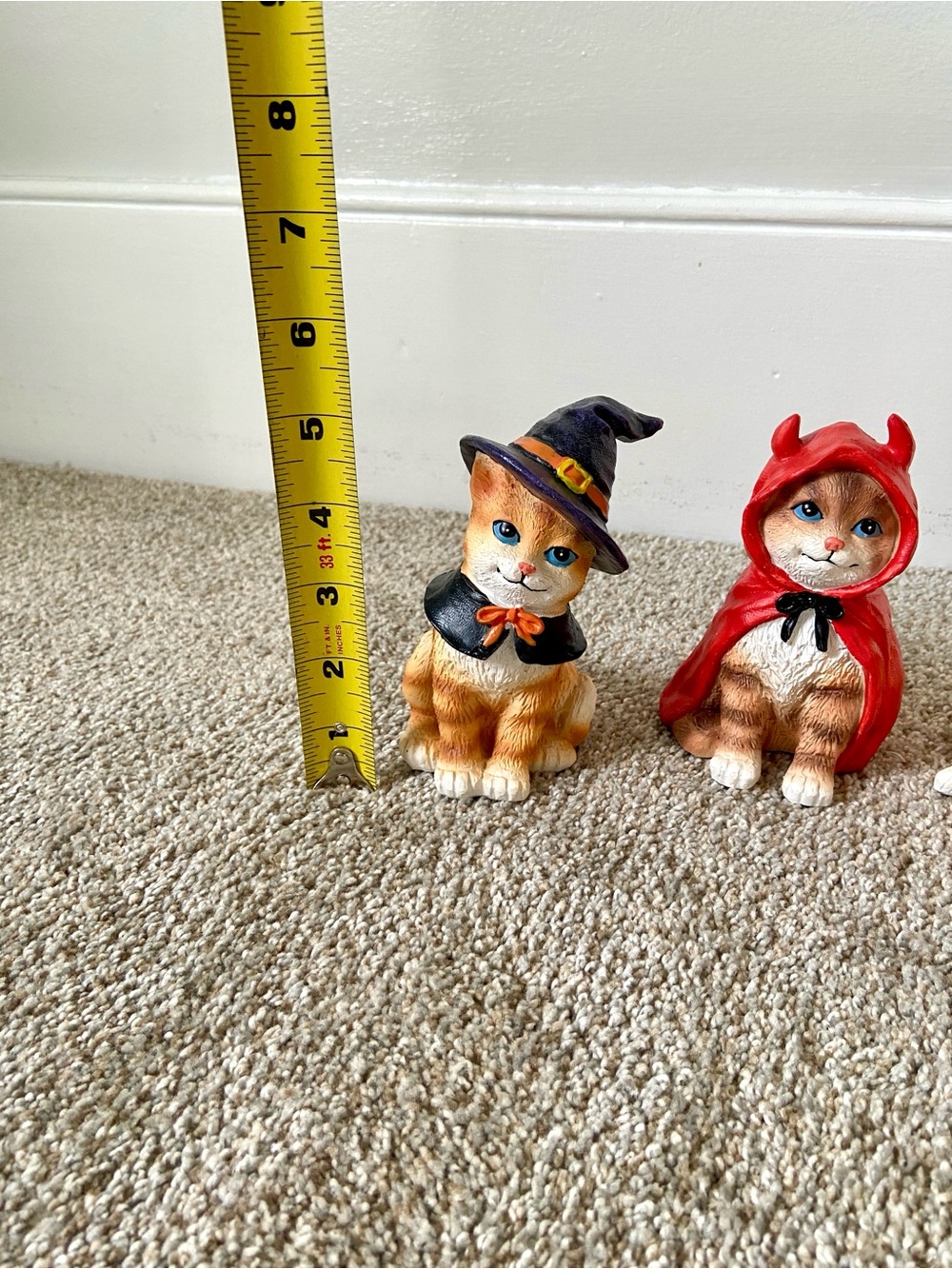 Collections Etc Halloween Cat Figurines Set of 4 Costume Witch Devil Vampire - Picture 14 of 15